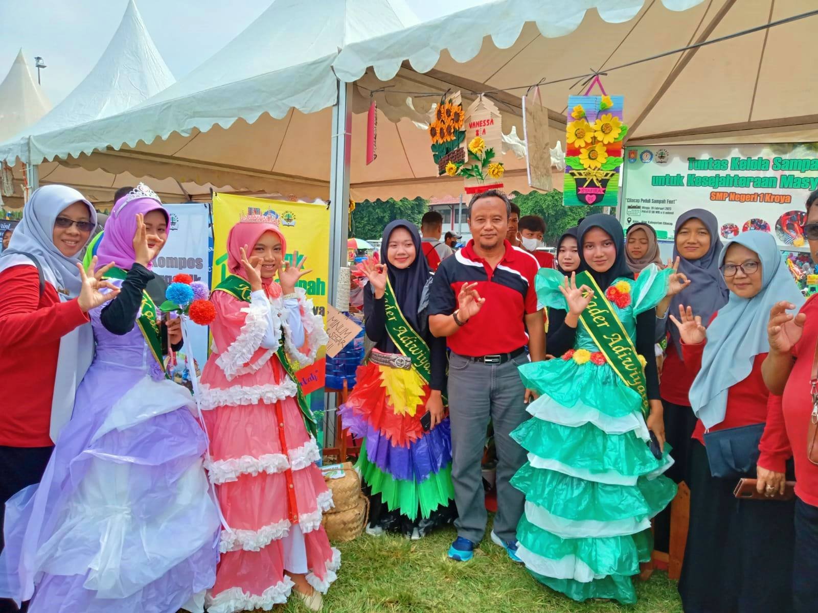 SMP Negeri 1 Kroya di “Cilacap Peduli Sampah Fest”