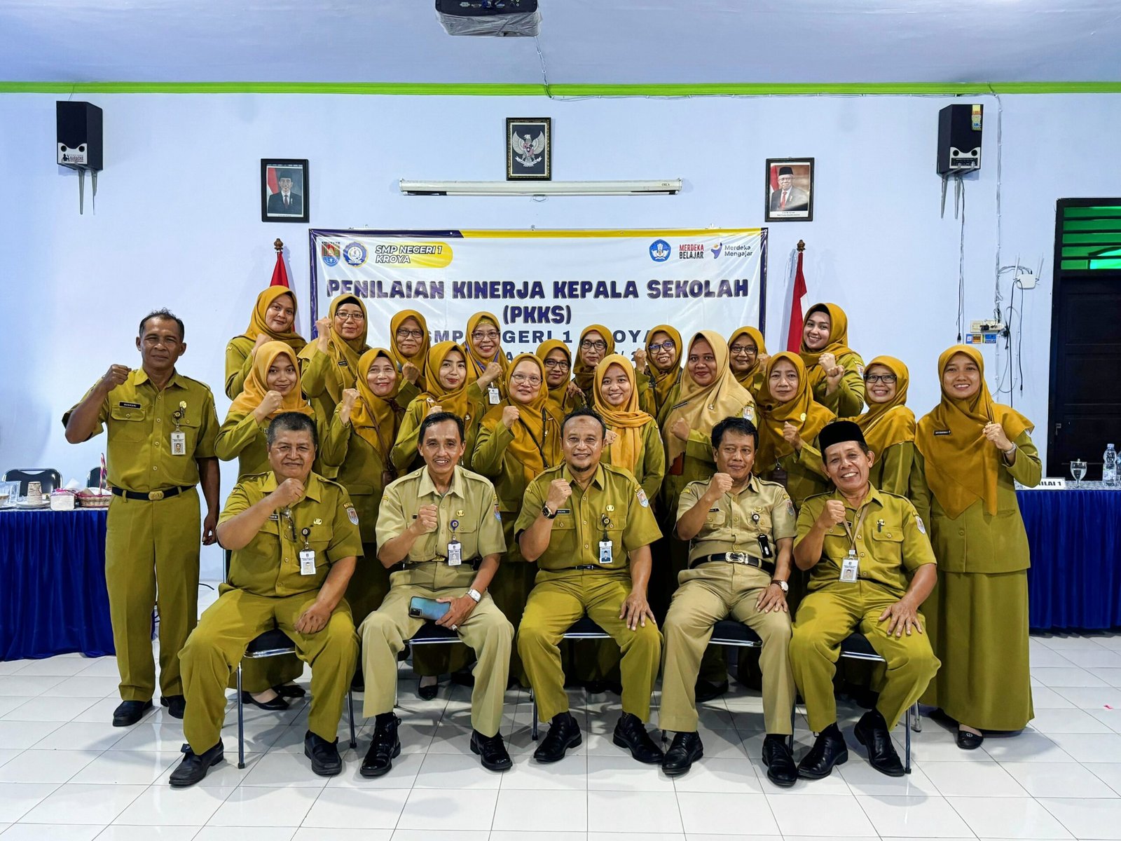 Galeri Pelaksanaan Penilaian Kinerja Kepala Sekolah (PKKS) SMP Negeri 1 Kroya Tahun Pelajaran 2023/2024